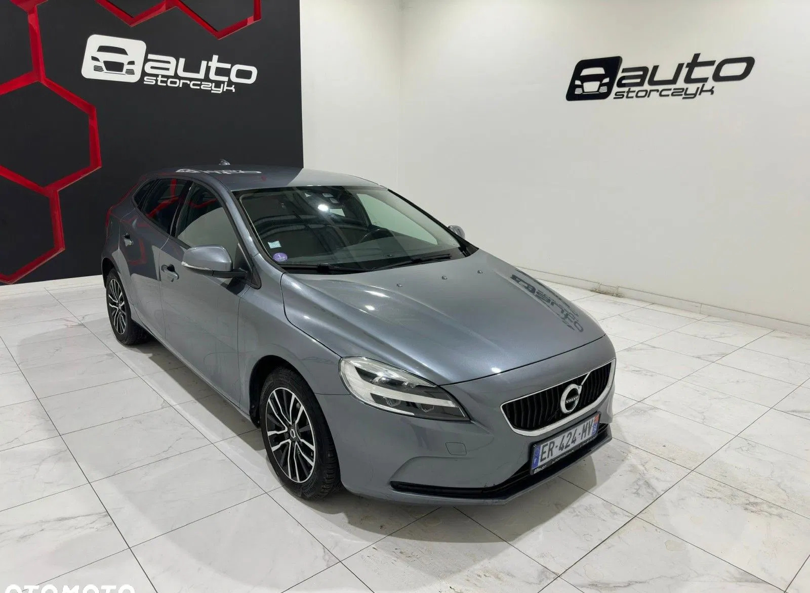 volvo v40 lubelskie Volvo V40 cena 44900 przebieg: 72588, rok produkcji 2017 z Mrągowo